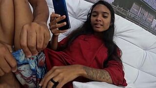 Кариока прибывает и готовится в особняке Теда. - порно видео