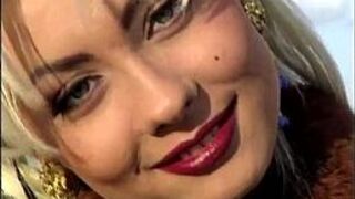 Ализа трахается на террасе - порно видео