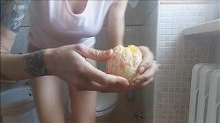 Что ты делаешь, тетя? апельсиновый сок так не готовится! - порно видео