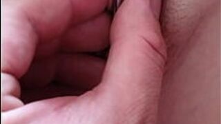 Пирсинг капюшона клитора моей жены - порно видео