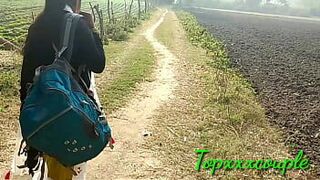 Забирая горячую девушку дези из деревни в город, - порно видео