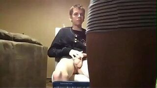 горячую молодую крошку из колледжа я трахнул у себя дома - сексуальное любительское подростковое порно видео - порно видео