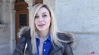 НЕМЕЦКИЙ СКАУТ - Подтянутая милфа Карина Кинг в брекетах и настоящий пикап для жесткого траха на кастинге - порно видео