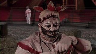 Это не американская история ужасов - порно видео